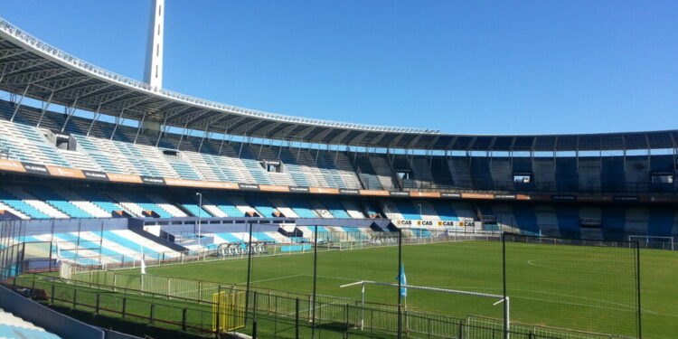 racing-x-fortaleza:-onde-assistir,-horario-e-escalacoes