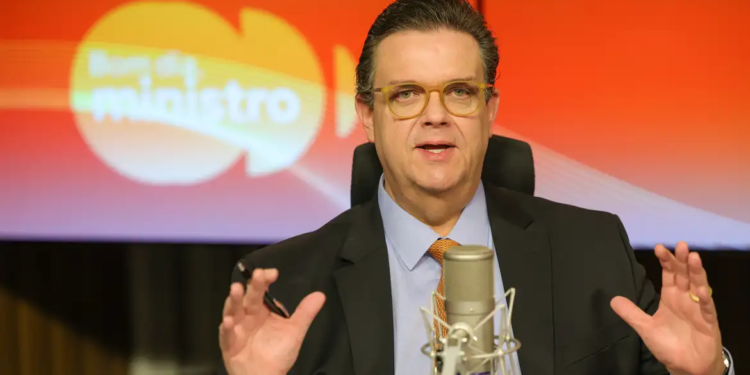 governo-fara-busca-ativa-para-alcancar-vitimas-de-fraude-no-inss