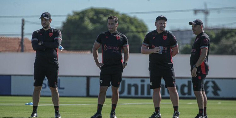 fabio-matias-cobra-protagonismo-de-atletico-go-em-classico-diante-do-goias