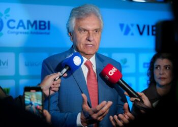 caiado-defende-agenda-integrada-durante-congresso-ambiental