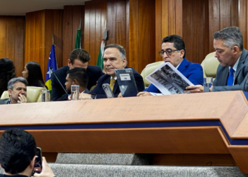 mabel-presta-contas-a-camara-e-oposicao-aponta-contradicoes 