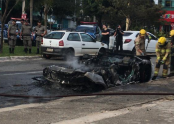 lamborghini-pega-fogo-na-avenida-136,-em-goiania