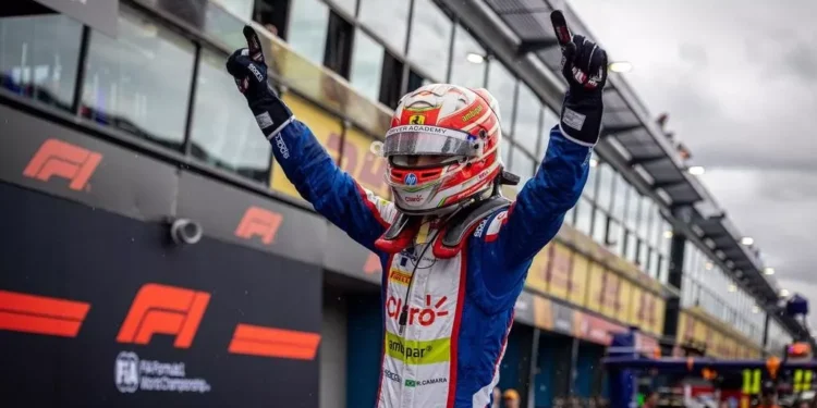 rafael-camara-domina-e-vence-a-corrida-principal-da-formula-3-em-barcelona