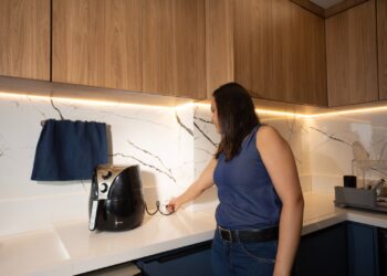 aneel-aciona-bandeira-vermelha-nas-contas-de-luz-a-partir-de-junho