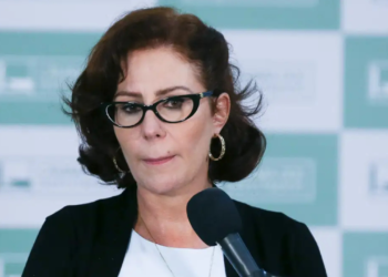 zambelli-chama-de-“inconstitucional”-pedido-de-prisao-feito-pela-pgr