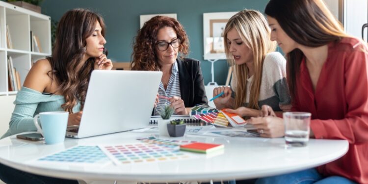 mulheres-respondem-por-quase-metade-dos-novos-negocios-no-pais,-aponta-pesquisa