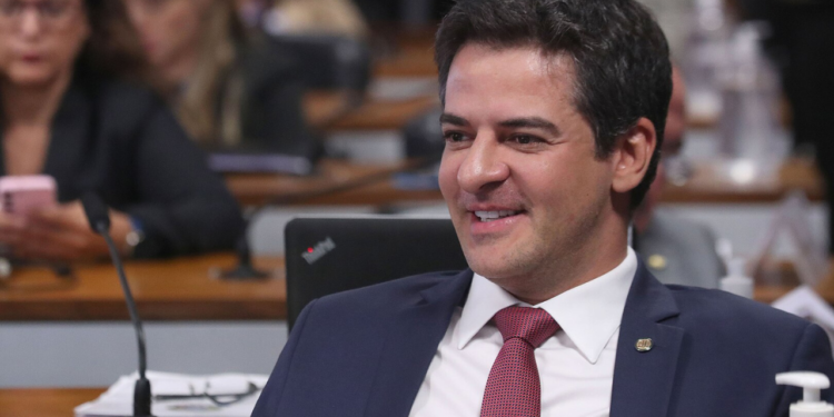 projeto-de-ismael-alexandrino-quer-punir-atraso-na-execucao-de-emendas