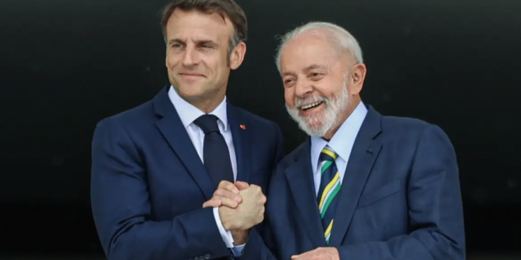 lula-promete-firmar-acordo-mercosul-ue-e-pede-que-macron-“abra-seu-coracao”