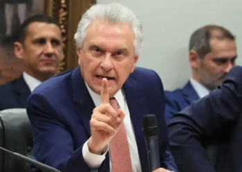 caiado-sobe-o-tom-contra-faccoes-e-critica-soltura-de-mc-poze-do-rodo