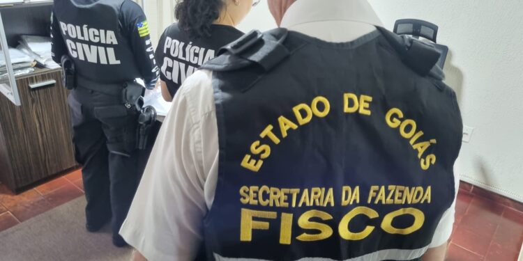 operacao-apura-fraude-fiscal-no-setor-de-carvao-em-goias