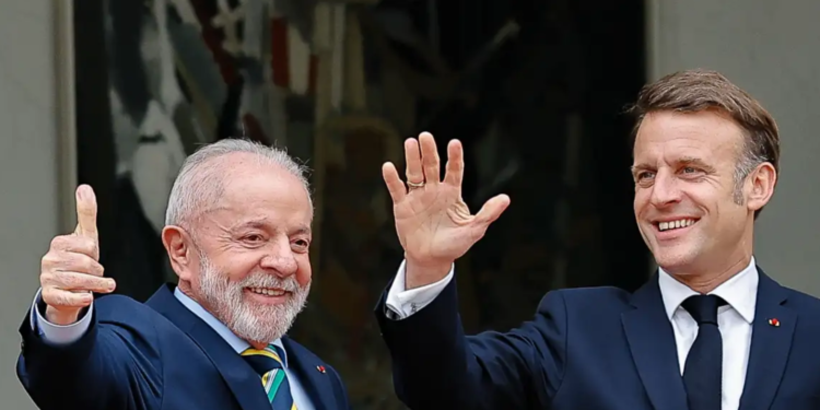 macron-retruca-lula-e-sai-em-defesa-da-ucrania