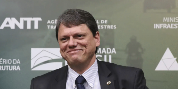 tarcisio-desponta-como-favorito-a-representar-a-direita-em-2026