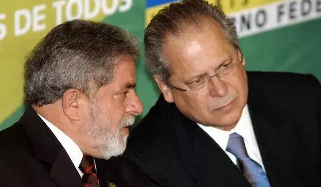 20-anos-do-mensalao:-pt-perdeu-apoio-e-virou-simbolo-da-corrupcao,-diz-analista