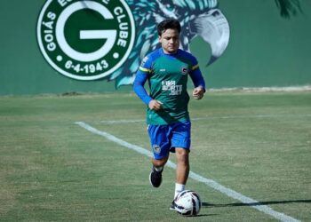 recuperado-de-lesao,-esli-garcia-deve-reforcar-o-goias-contra-o-volta-redonda