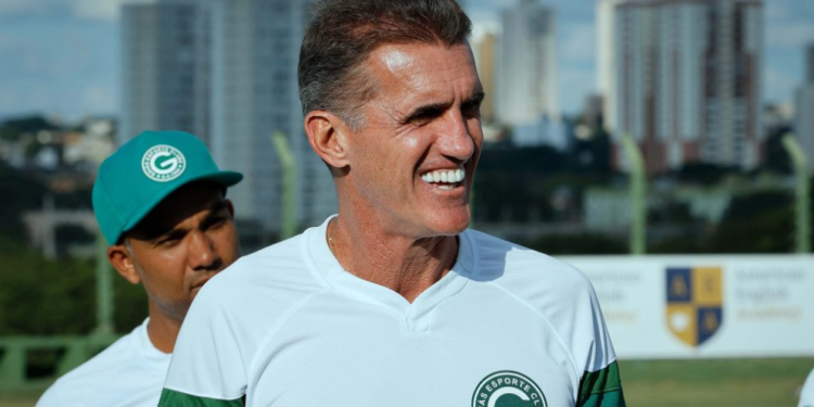 goias-x-volta-redonda:-veja-as-escalacoes,-arbitragem-e-onde-assistir