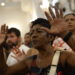 catolicos-caem,-evangelicos-crescem-e-sem-religiao-aumentam-no-brasil