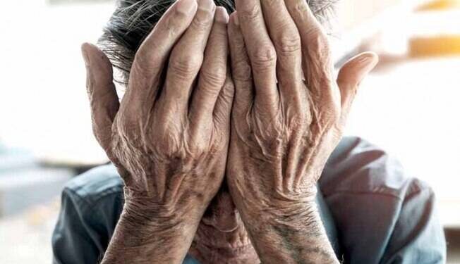 quase-180-mil-denuncias-de-violencia-contra-idosos-foram-registradas-em-2024-no-brasil