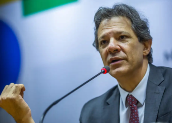 iof:-haddad-tenta-costurar-apoio-no-congresso-para-evitar-colapso-nas-contas-publicas