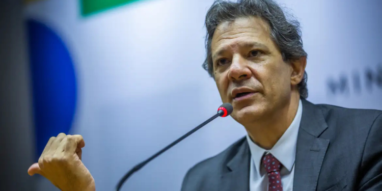 iof:-haddad-tenta-costurar-apoio-no-congresso-para-evitar-colapso-nas-contas-publicas