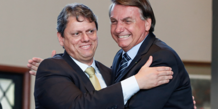 tarcisio-demonstra-apoio-irrestrito-a-bolsonaro-em-meio-a-tensao-pre-stf