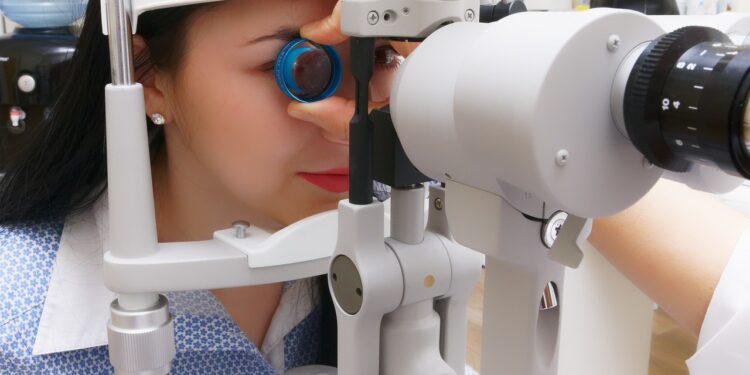 ia-desenvolvida-em-hong-kong-identifica-risco-de-alzheimer-pela-retina