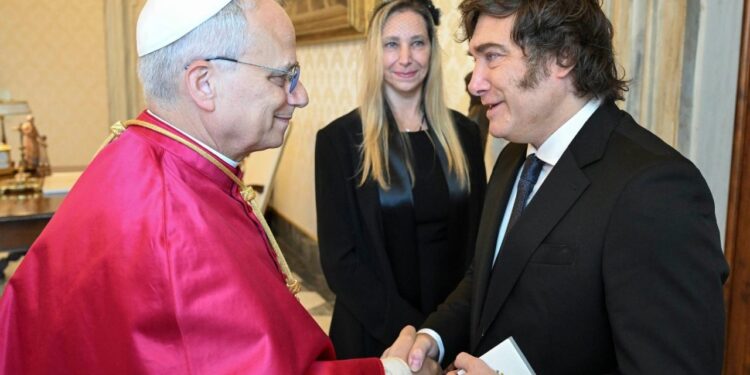 papa-leao-xiv-promete-visita-a-argentina