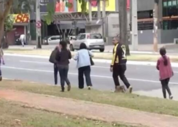 obras-na-praca-tiradentes-alteram-transito-e-desafiam-mobilidade-no-centro-de-goiania