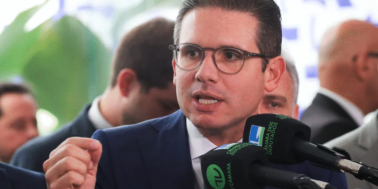 motta-afirma-que-nao-preside-a-camara-para-“servir-a-projeto-politico-de-ninguem”