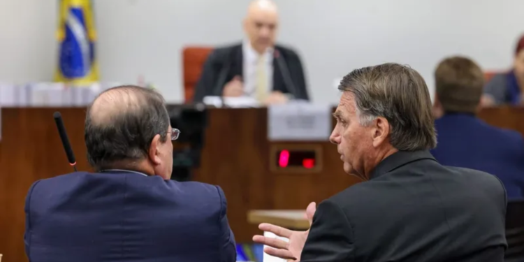 defesa-estima-que-bolsonaro-deve-ser-preso-em-outubro