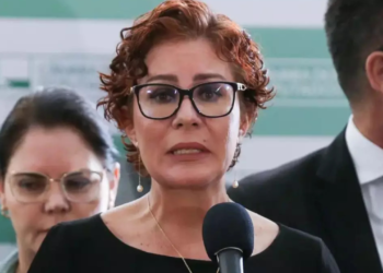 zambelli-pode-ser-presa-na-italia-ate-sabado-(14),-diz-embaixador