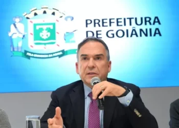 apos-diagnostico-de-dengue,-mabel-segue-internado-com-previsao-de-alta-em-ate-48h