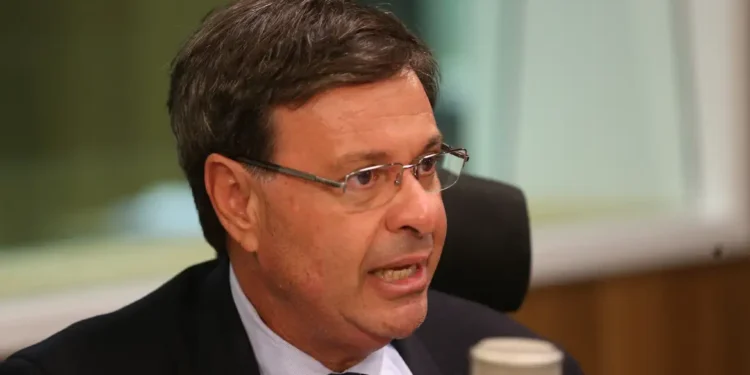 gilson-machado-e-solto-por-ordem-do-stf