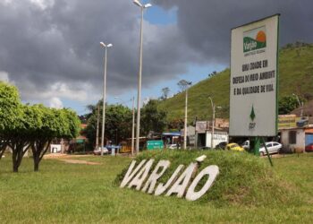 prefeituras-de-novo-planalto-e-varjao-em-goias-abrem-concursos-com-140-vagas