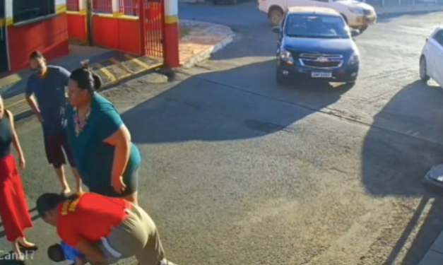 bebe-engasgado-com-leite-materno-e-salvo-por-bombeiros-em-luziania