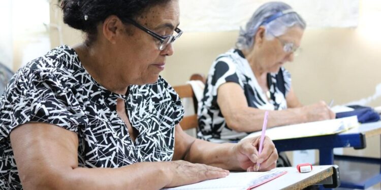 analfabetismo-no-estado-atinge-213-mil-pessoas-e-escancara-exclusao-entre-idosos