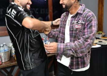 gabigol-e-hugo-souza-aproveitam-folga-juntos-em-show-de-pagode-no-rio-de-janeiro