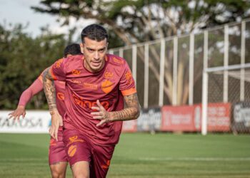 bruno-xavier-deve-estrear-pelo-vila-nova-contra-o-amazonas-na-serie-b