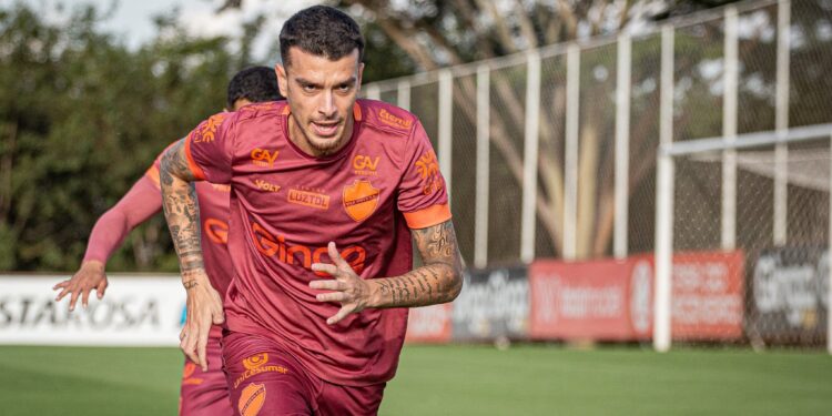 bruno-xavier-deve-estrear-pelo-vila-nova-contra-o-amazonas-na-serie-b