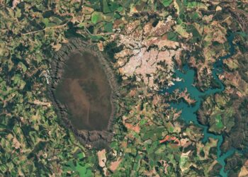 ‘o-que-e-isso?’:-imagem-de-satelite-revela-formacao-misteriosa-em-goias-e-chama-atencao-da-nasa