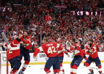florida-panthers-vence-a-stanley-cup-e-garante-titulo-da-nhl-pelo-segundo-ano-seguido