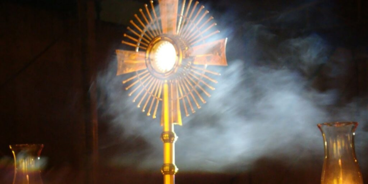 corpus-christi-em-goias-reflete-desafios-e-renovacao-da-igreja-catolica-diante-da-queda-de-fieis