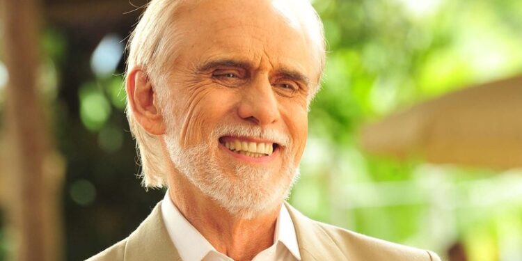 ator-francisco-cuoco-morre-aos-91-anos-em-sao-paulo