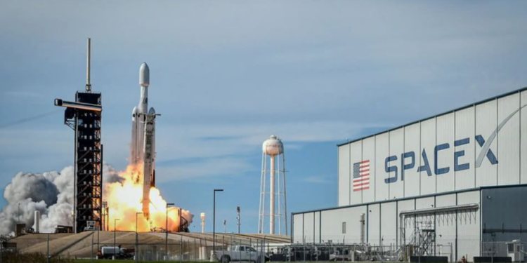 explosao-de-foguete-starship-expoe-nova-falha-nos-testes-da-spacex