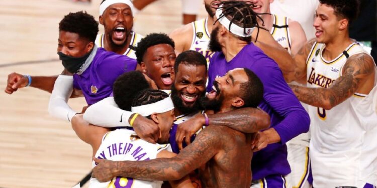 bilionario-que-comanda-chelsea,-dodgers-e-equipe-da-f1-assume-o-los-angeles-lakers