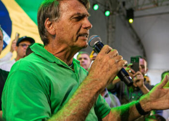 jair-bolsonaro-passa-mal-e-cancela-agenda-em-goias