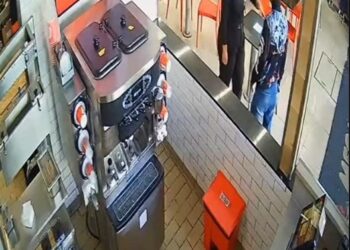 gerente-de-restaurante-e-agredida-por-entregador-em-goiania