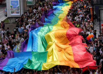 dia-internacional-do-orgulho-lgbt+:-o-que-e,-quando-surgiu-e-curiosidades-sobre-a-data