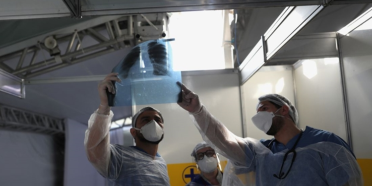 goias-declara-estado-de-emergencia-por-surto-de-sindrome-respiratoria-aguda-grave