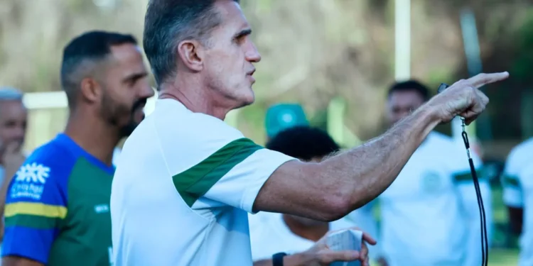 mancini-revela-incomodo-interno-apos-tropecos-e-diz-que-goias-soube-reagir-na-hora-certa