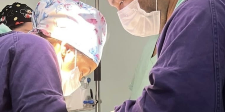 hospital-de-rio-verde-realiza-cirurgia-inedita-e-salva-recem-nascido-com-malformacao-rara